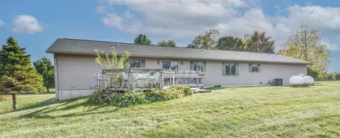 204 W Hatmaker, Coldwater, MI 49036 photo 2