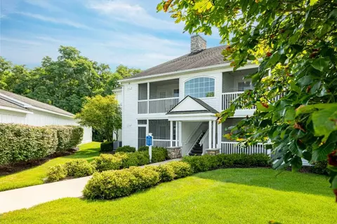 2732 S Knightsbridge, Ann Arbor, MI 48105