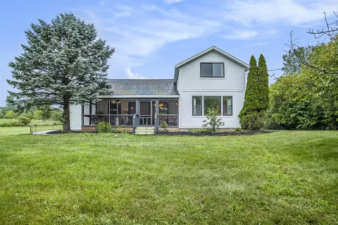6561 122nd, Fennville, MI 49408