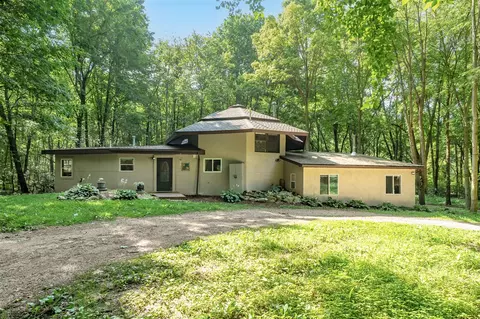5884 E P, Kalamazoo, MI 49048
