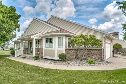 243 E North, Hastings, MI 49058