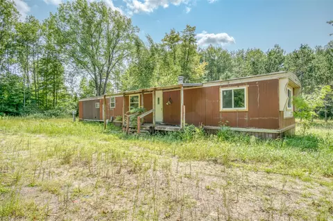 7405 Maple, Mecosta, MI 49332