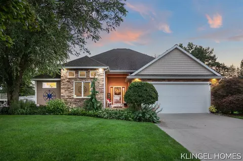 9345 Windward, West Olive, MI 49460