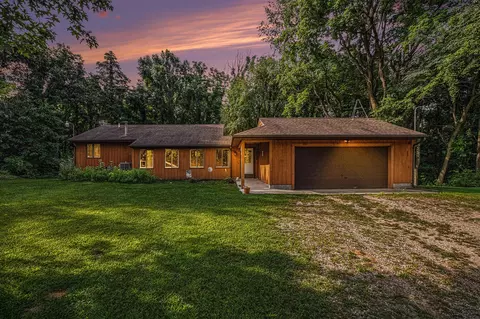 65935 84th, Hartford, MI 49057