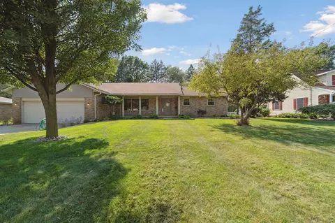 12570 Mckouen, Dewitt, MI 48820