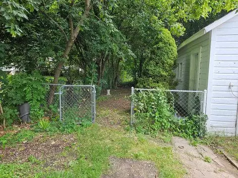1107 Clinton, Jackson, MI 49202 photo 17