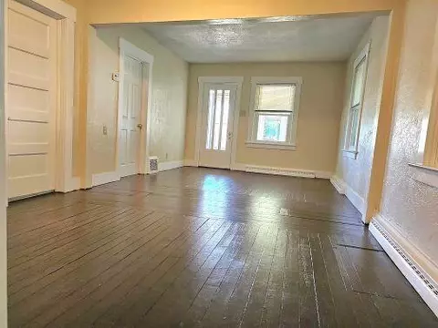 1107 Clinton, Jackson, MI 49202 photo 6