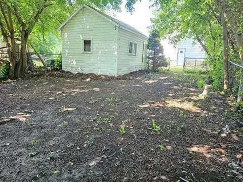1107 Clinton, Jackson, MI 49202 photo 16