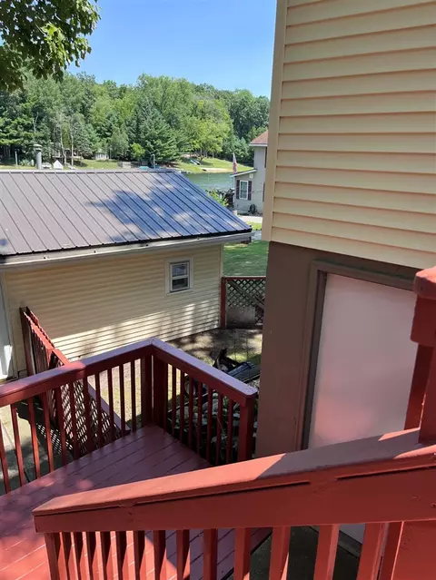 865 Pine, Harrison, MI 48625 photo 3