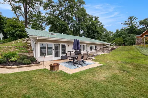 22155 24th, Casnovia, MI 49318