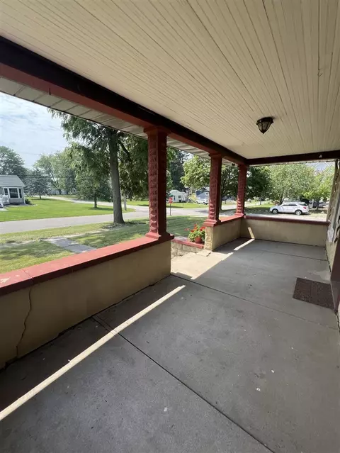 542 W May, Belding, MI 48809 photo 38