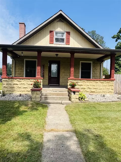 542 W May, Belding, MI 48809