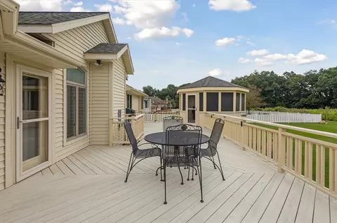 2545 Meadowbrook, Jackson, MI 49201 photo 40