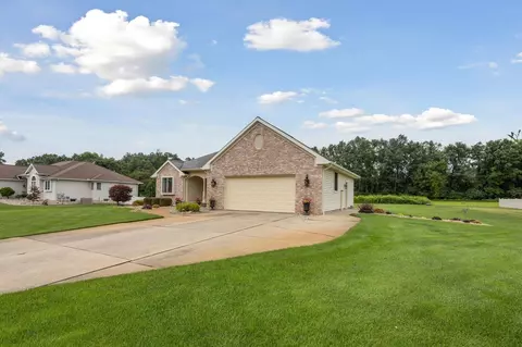 2545 Meadowbrook, Jackson, MI 49201 photo 4