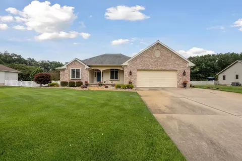 2545 Meadowbrook, Jackson, MI 49201 photo 3