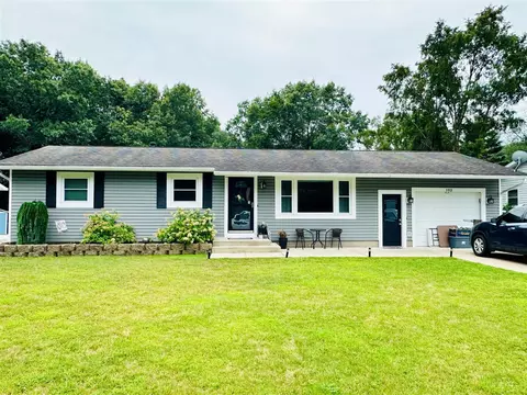 395 Aue, Muskegon, MI 49441