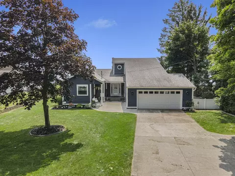 2677 Memorial, Muskegon, MI 49445