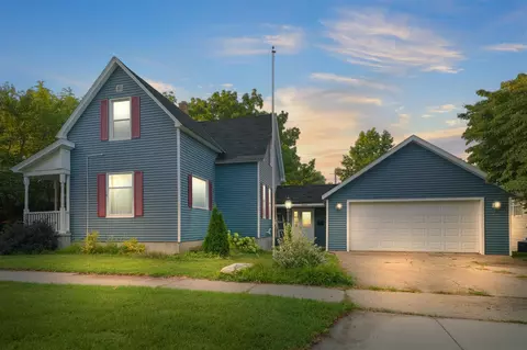 11 E 28th, Holland, MI 49423