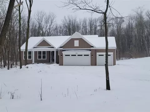 9100 N 35th, Richland, MI 49083