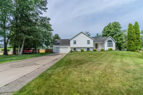 3647 Stephanie, Muskegon, MI 49444
