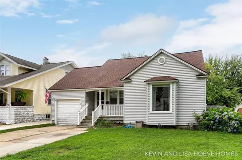 230 Michigan, Zeeland, MI 49464