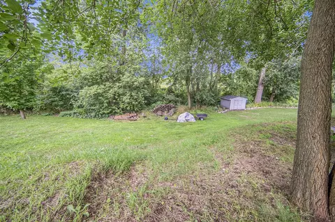 Leeward, Pleasant Lake, MI 49272