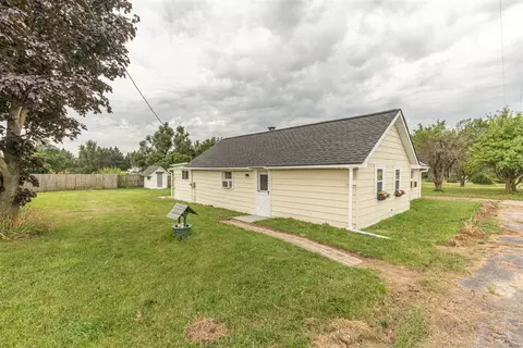 584 E Willis, Saline, MI 48176 photo 6