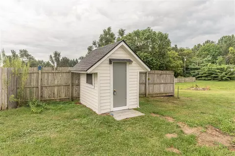 584 E Willis, Saline, MI 48176 photo 29