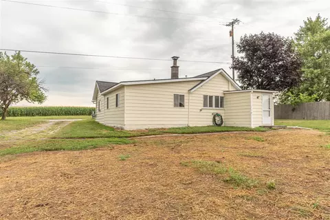 584 E Willis, Saline, MI 48176 photo 25