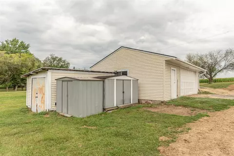 584 E Willis, Saline, MI 48176 photo 31