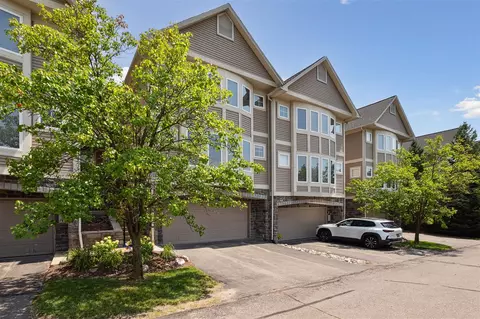 Exterior - 213 Old Creek Dr, Saline, MI 48176 photo 2 of 10