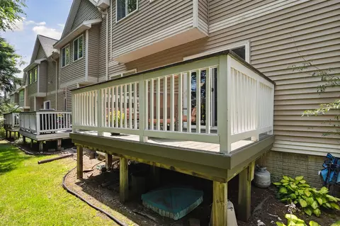 Exterior - 213 Old Creek Dr, Saline, MI 48176 photo 8 of 10