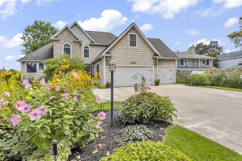 345 Oakwood, Clarklake, MI 49234
