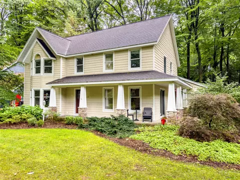 245 Foxdown, Holland, MI 49424