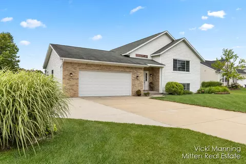 8531 Green, Caledonia, MI 49316