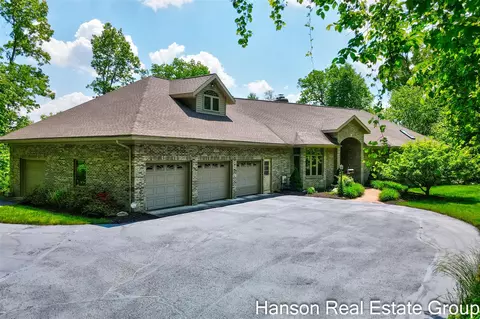 11910 Erin Mdw, Lowell, MI 49331