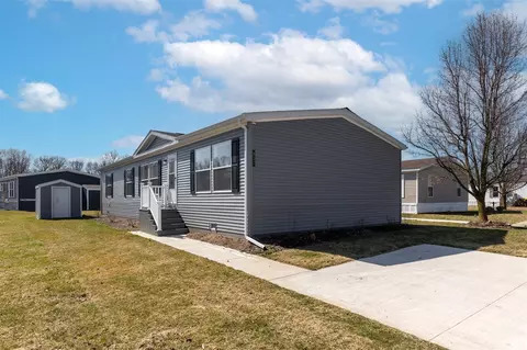 657 N Gallery #101, Eaton Rapids, MI 48827