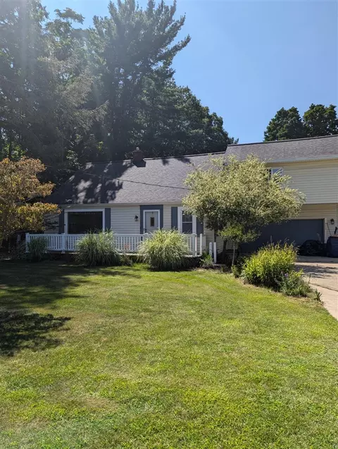 4323 Lake Hbr, Norton Shores, MI 49441
