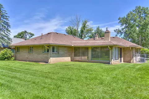 1124 S Durand, Jackson, MI 49203 photo 3
