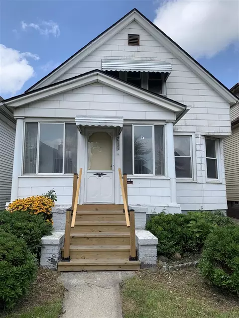 2721 Belmont, Hamtramck, MI 48212