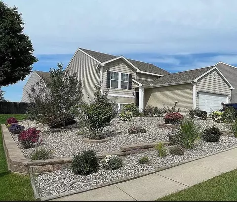 10123 Castle Crk, Galesburg, MI 49053