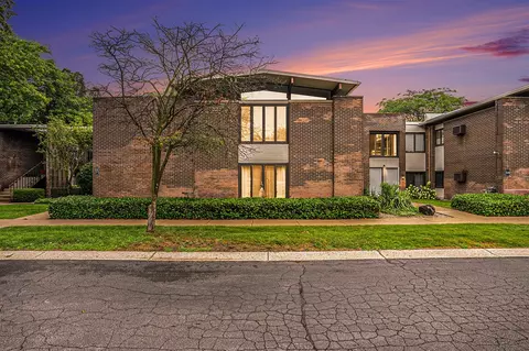 717 S Despelder #32, Grand Haven, MI 49417