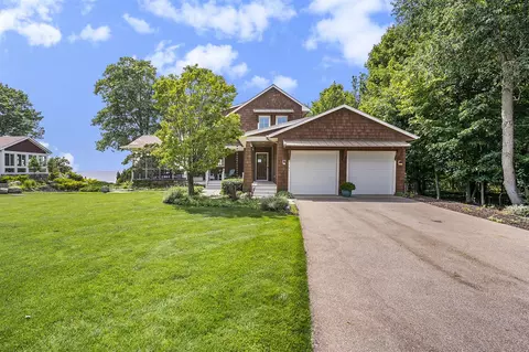 7141 Suequehanna, Fennville, MI 49408