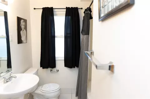 Bath - 1420 E Maxlow, Hazel Park, MI 48030 photo 2 of 3