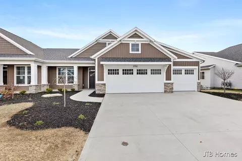 3750 Leenheer #10, Grandville, MI 49418