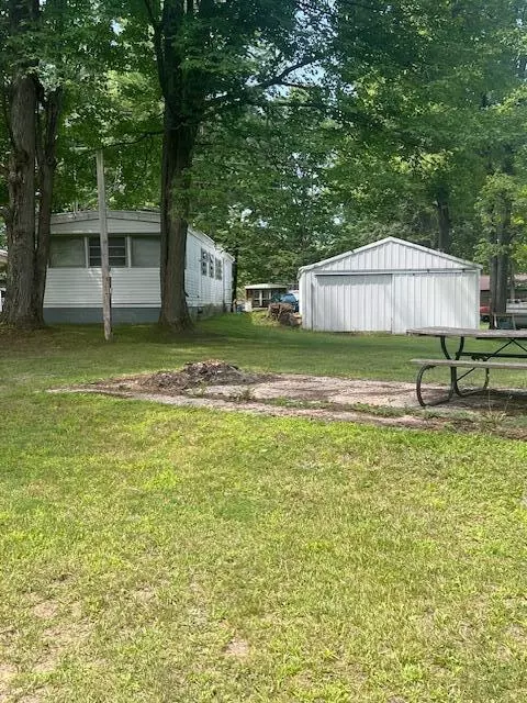 5399 Birch Is, Barryton, MI 49305
