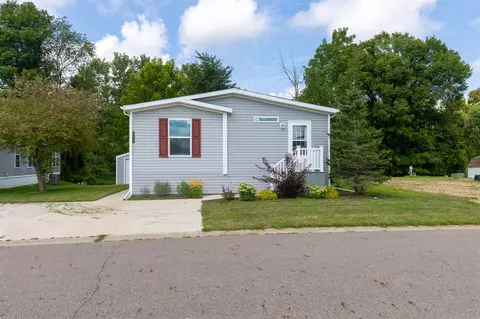 575 Gallery #48, Eaton Rapids, MI 48827