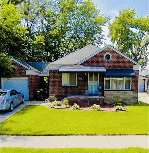 8301 Sorrento, Detroit, MI 48228