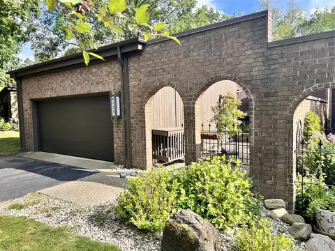 4173 Lake Ter, Kalamazoo, MI 49008