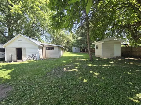 207 S Main, Ithaca, MI 48847 photo 4